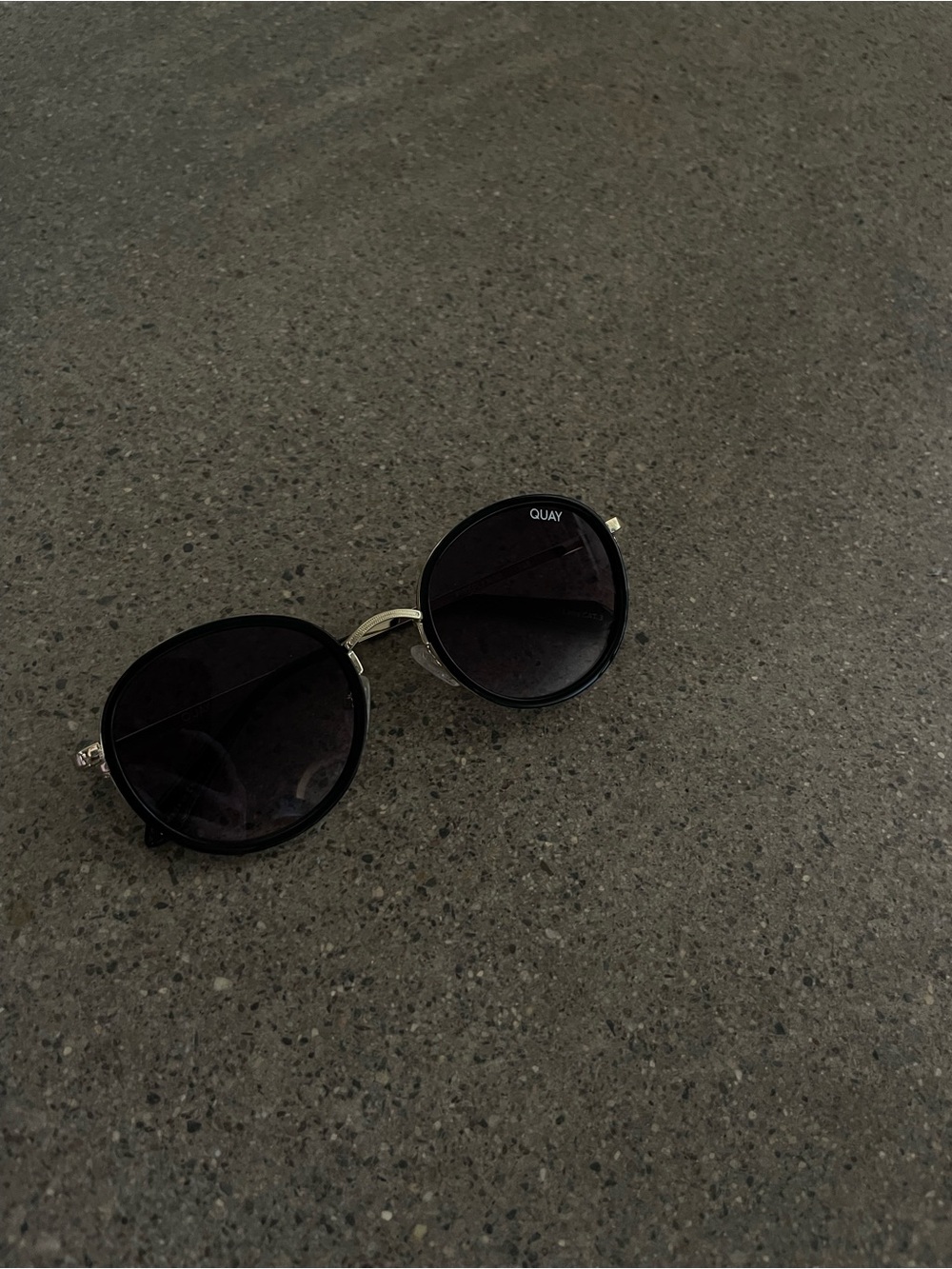 Quay Firefly Round Black Gold Metal Sunglasses UV Protection Womens